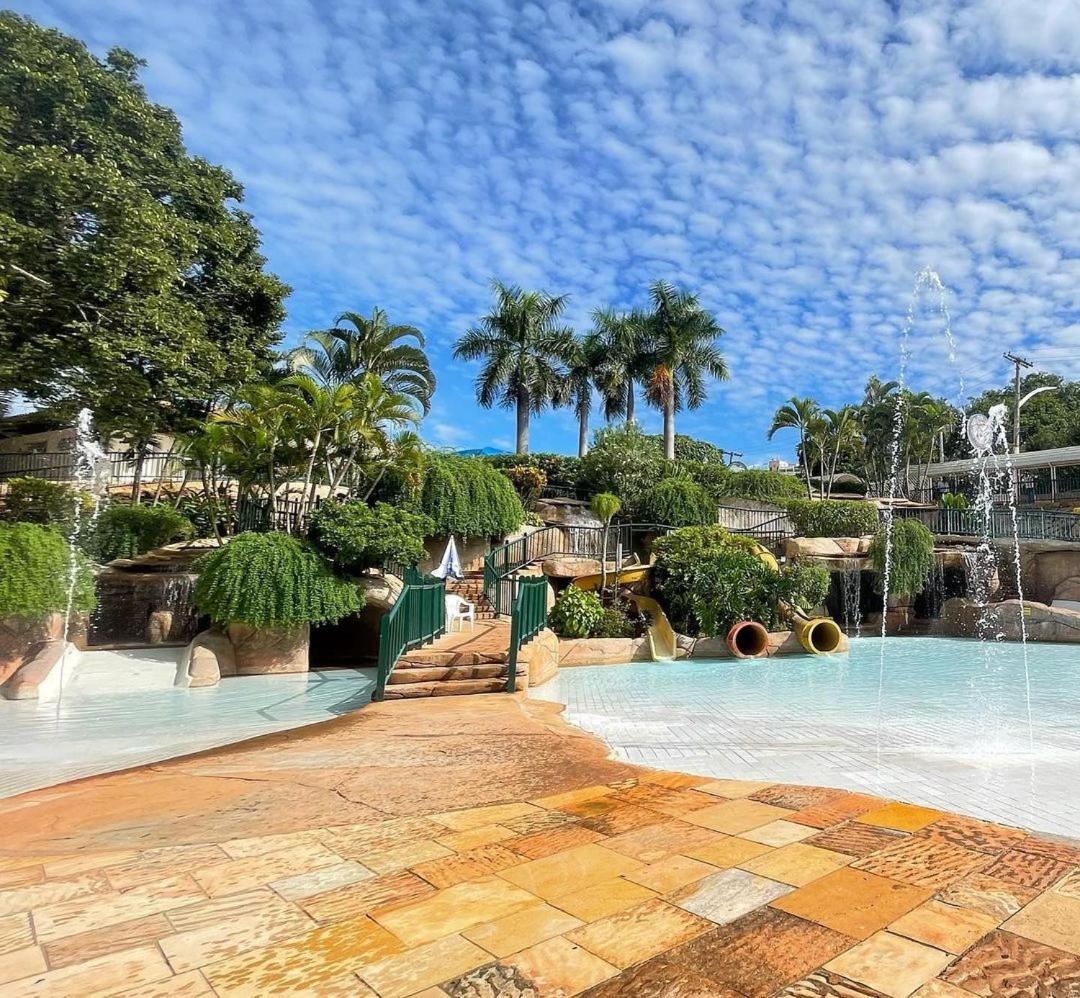 Hotel Spazzio Diroma Cafe Da Manha E Acesso Ao Acqua Park Caldas Novas Bagian luar foto